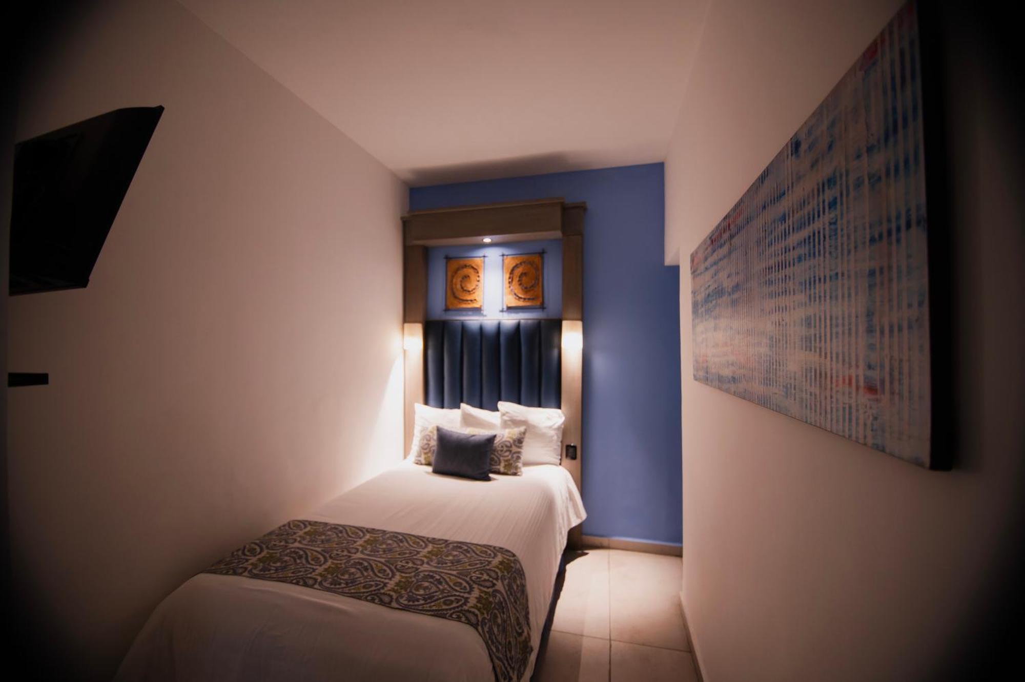 Hotel Hblue La Paz Esterno foto