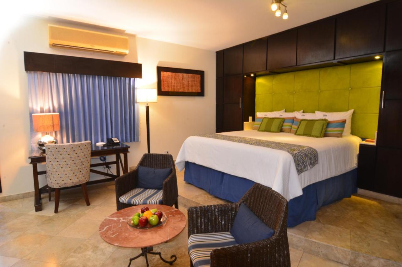 Hotel Hblue La Paz Esterno foto